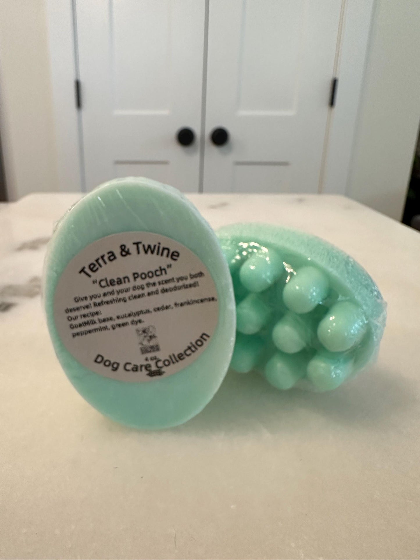 Dog Soap Bar | Deodorizing Pet Soap | Pet Safe, Natural, Gentle & Skin-Soothing Wash for Dogs with Sensitive Skin