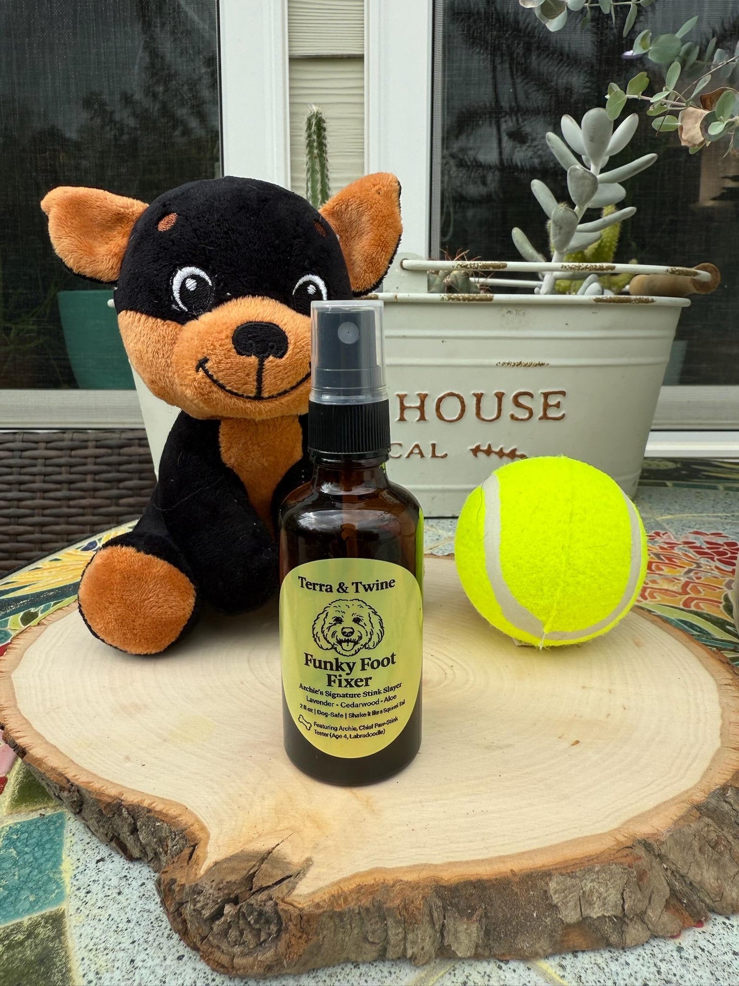 Pet Deodorizer for Paws | Pet Freshener Spray | Paw Wash | Funky Foot Spray | Natural Dog Paw Deodorant | Pet-Safe Odor Control Spray
